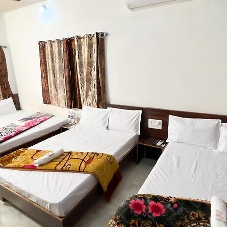 Hotel Rudraksh Ujaim Exterior foto