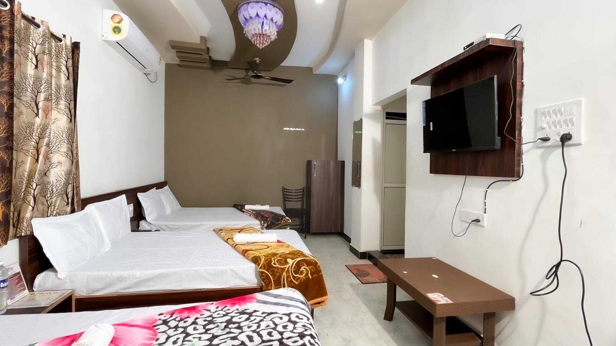 Hotel Rudraksh Ujaim Exterior foto