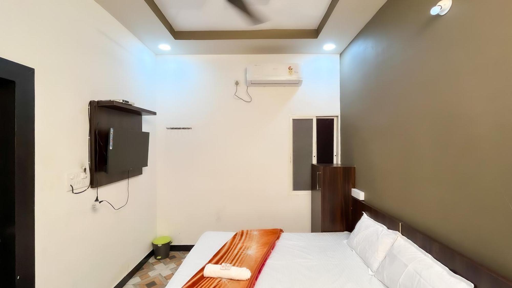 Hotel Rudraksh Ujaim Exterior foto