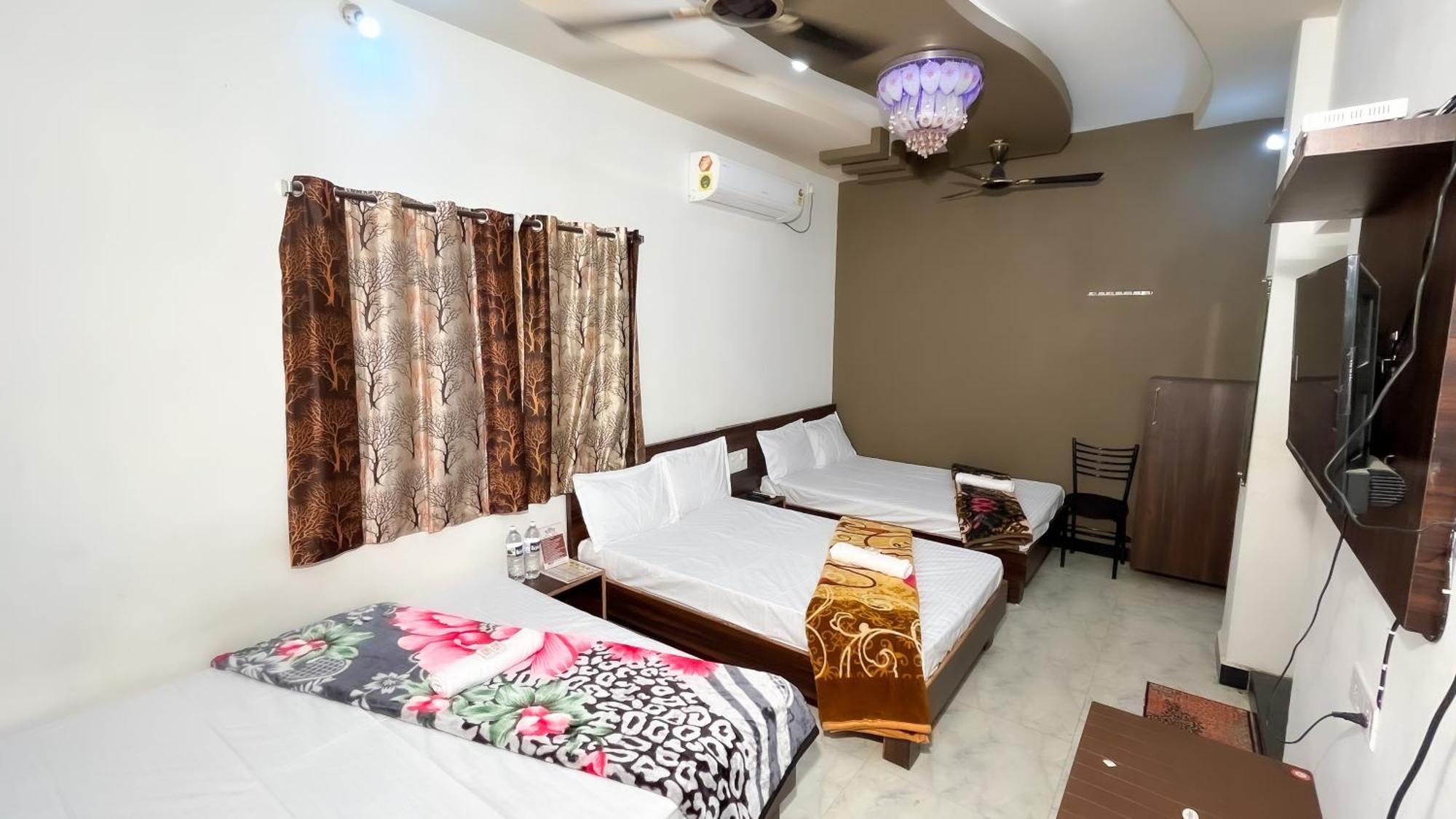 Hotel Rudraksh Ujaim Exterior foto